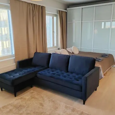 公寓 Keskustan Tyylikkaein Omalla Autopaikalla *