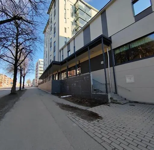 Keskustan Tyylikkaein Omalla Autopaikalla لابينرانتا